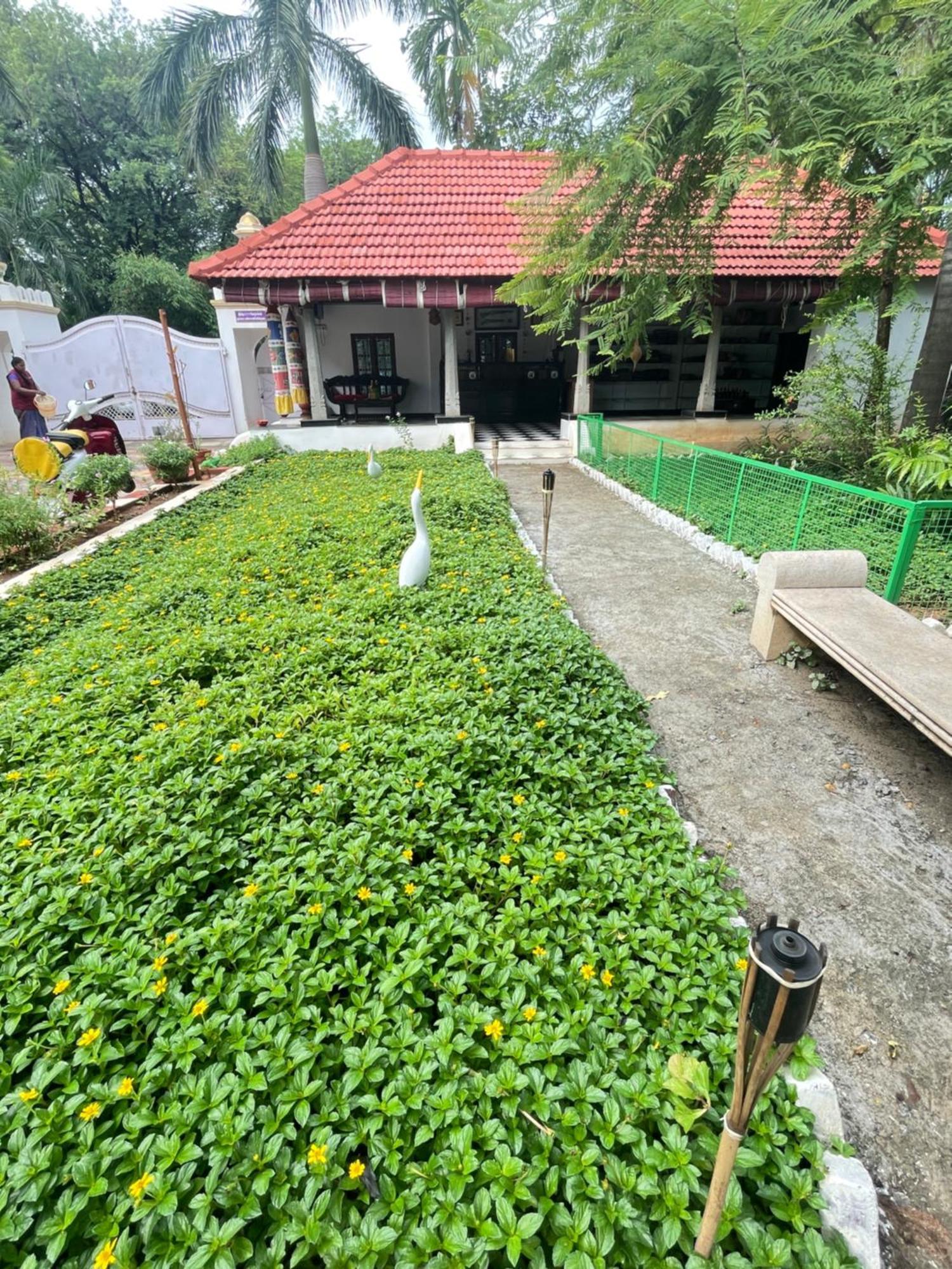 Chola Heritage Resort Karaikkudi Exterior photo